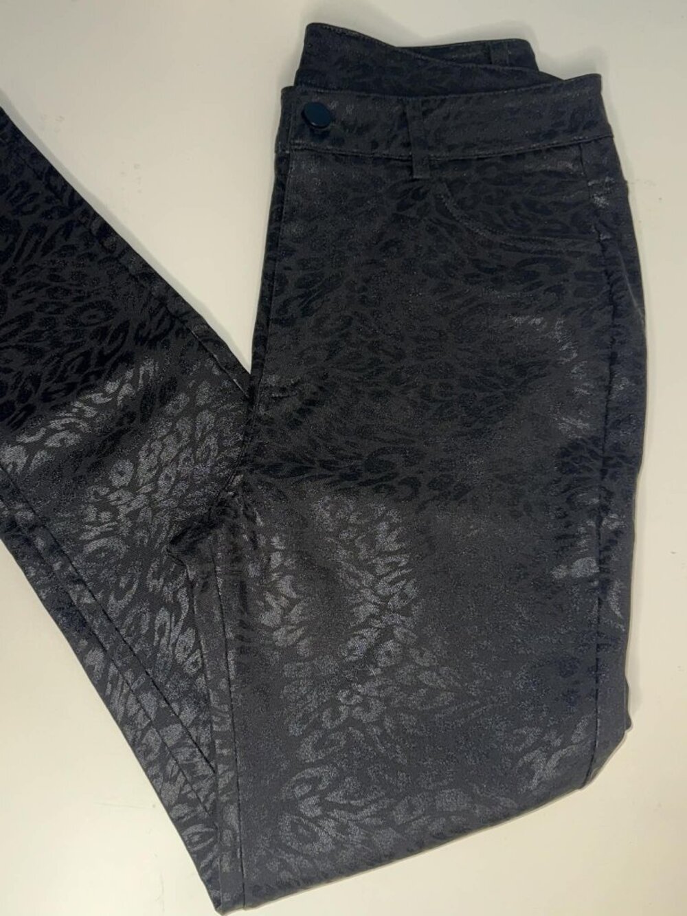 NWOT Black Cropped Leopard Print Sheen Textured Pants